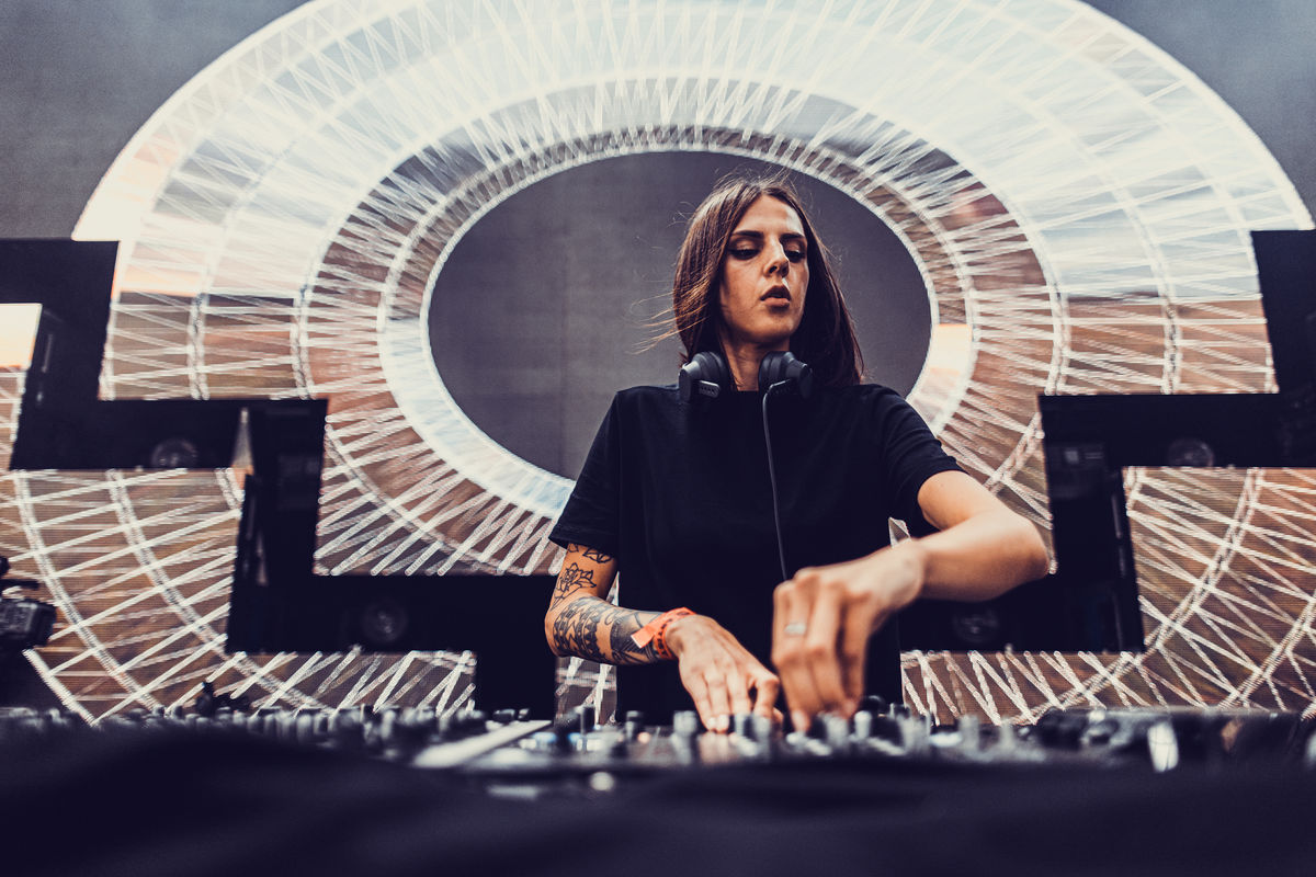 Loading... just a sec